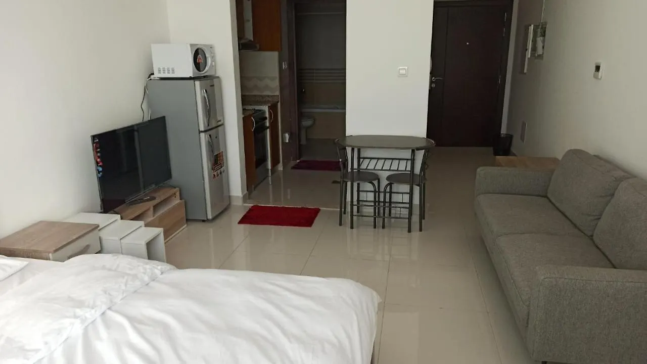 Cozy Rooms And Small Partitions For Men Guests In Дубай Апартаменты